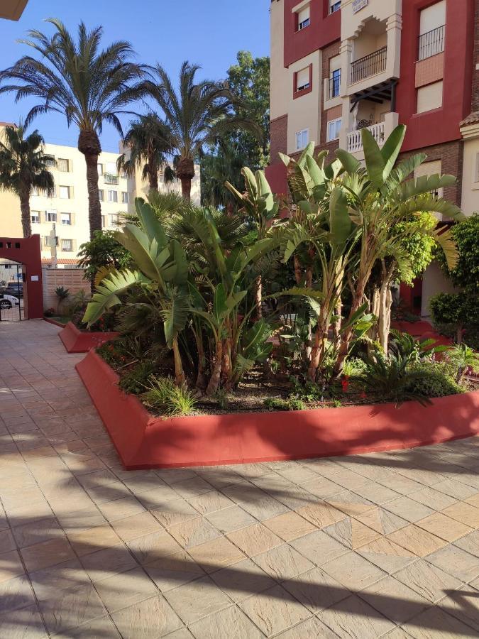 Apartamento Precioso Atico a pie de playa con piscina. Motril Exterior foto