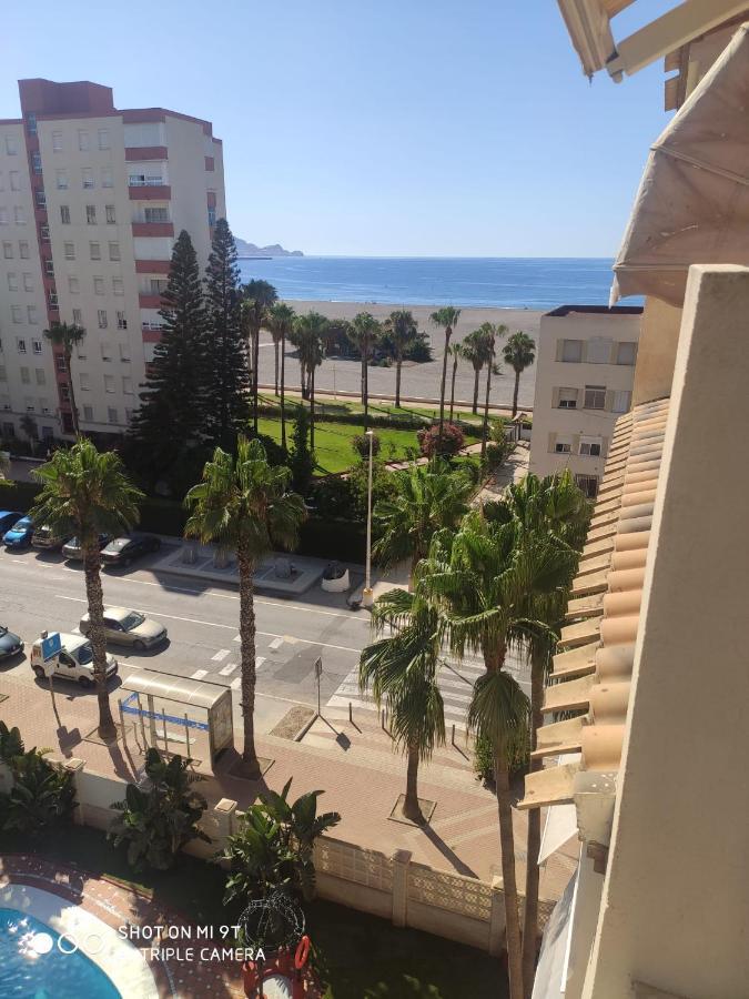 Apartamento Precioso Atico a pie de playa con piscina. Motril Exterior foto